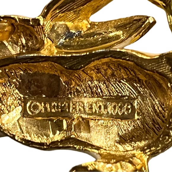 1996 Phister ENT gold tone bow brooch & White Bunny Rabbit charm rhinestones - Picture 5 of 5